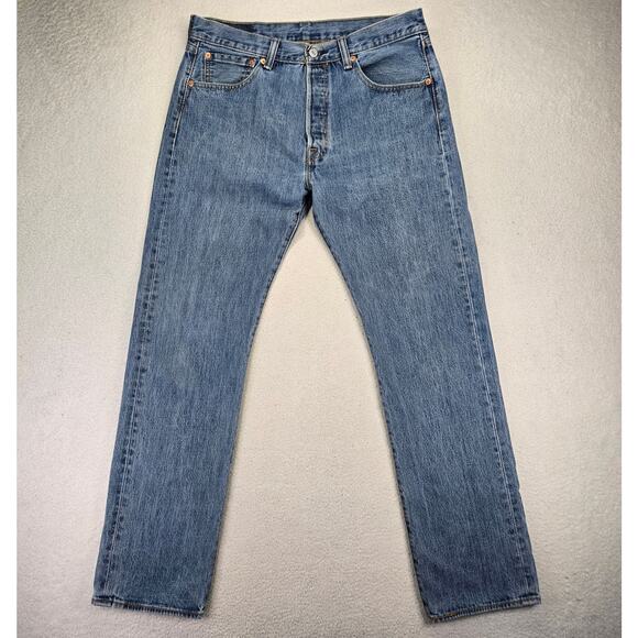Levis 501 Jeans Mens 33x32 Straight Fit 100% Cotton Button Fly Actual (32x31) - Picture 1 of 15